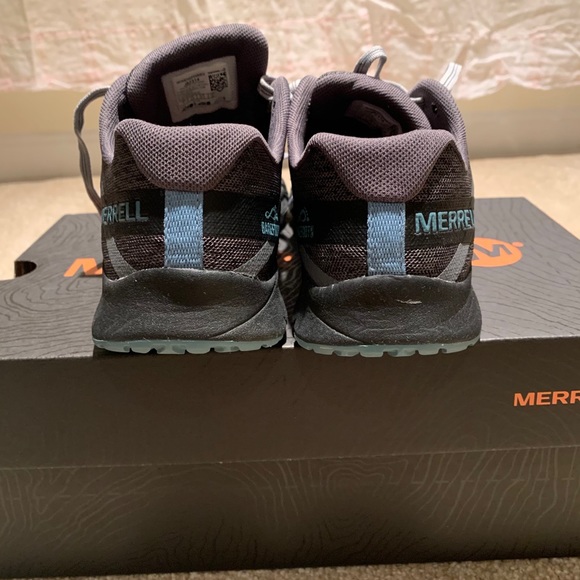 Merrell Women’s Bare Access 2 US 7 BRAND NEW!!! - Picture 2 of 4